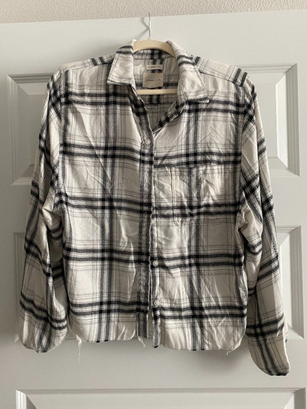 American Eagle Cream Black Plaid Distressed Flannel Shirt - Size S